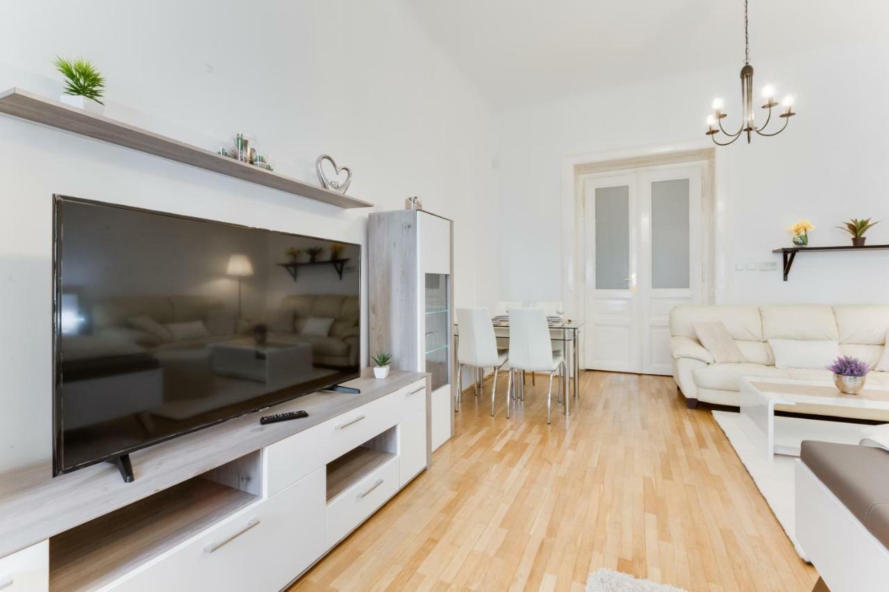 Lejlighed Diamond Riverside In The Heart Of